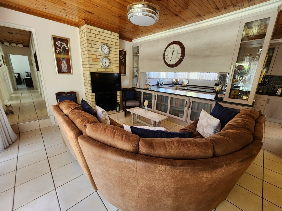 4 Bedroom Property for Sale in Riebeeckstad Free State